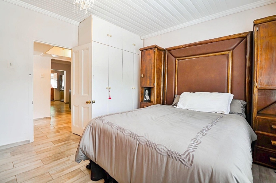 4 Bedroom Property for Sale in Knysna Central Western Cape